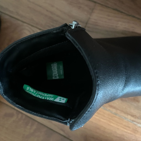 Cougar Waterproof Black Booties - Picture 11 of 12